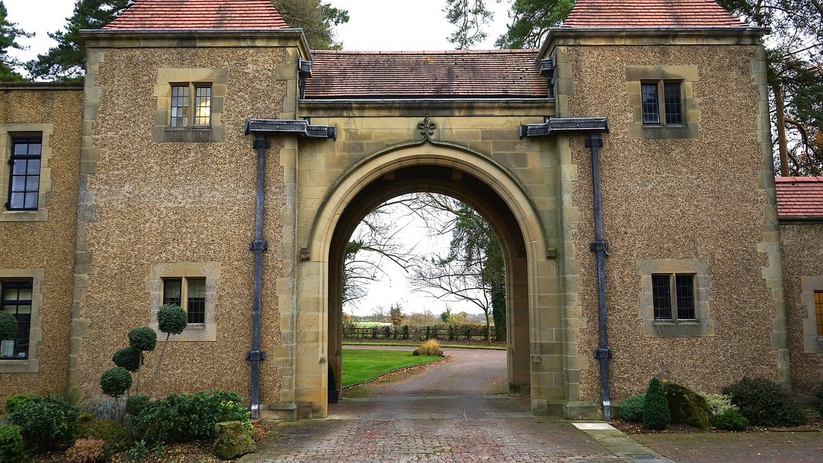 A Guide to Churchyard Symbols and Memorials