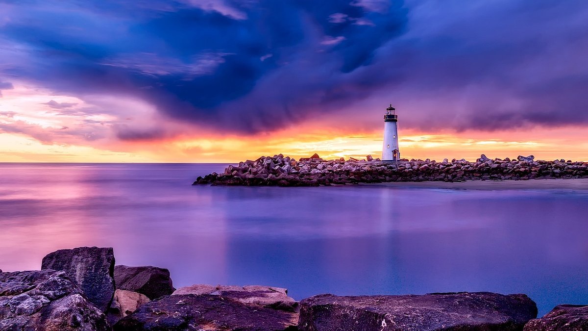 The Role of Keepers in Lighthouse History