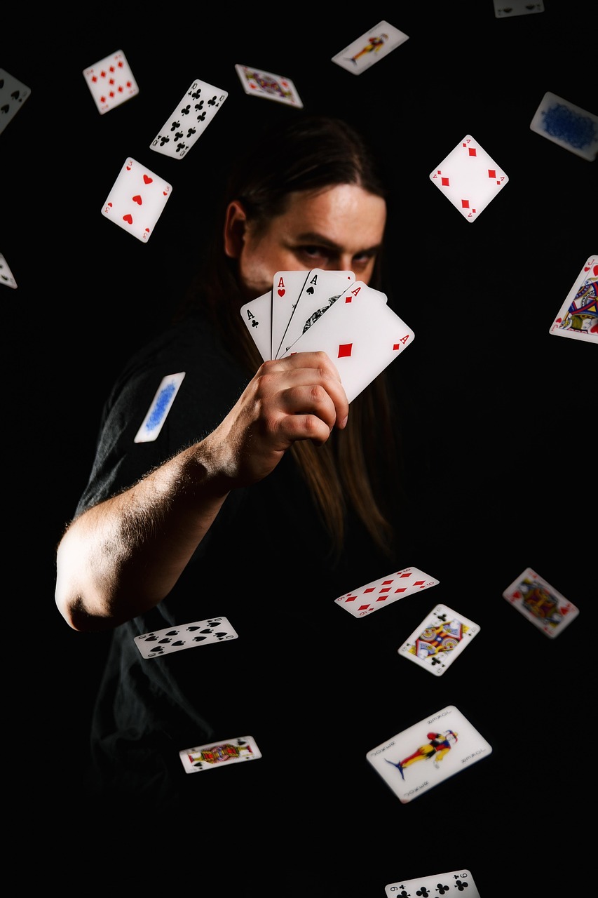 Slots, Poker, and the Real Math Behind iGaming Wins