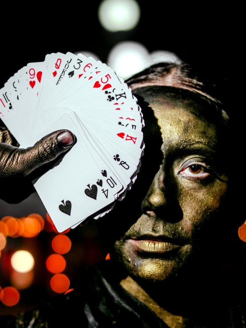 The Real Math Behind Slot Machines (And Why You Still Play)